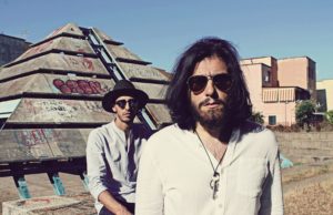 Esce il primo singolo del gruppo Le radici